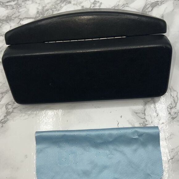 TED BAKER Black Eyeglass Case and Cloth - Picture 4 of 5
